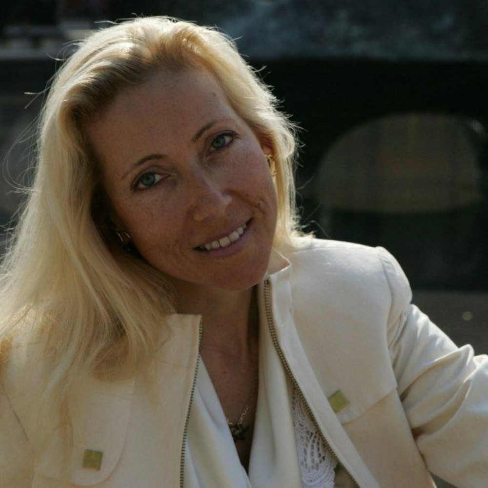 Meet your Posher, Juliette